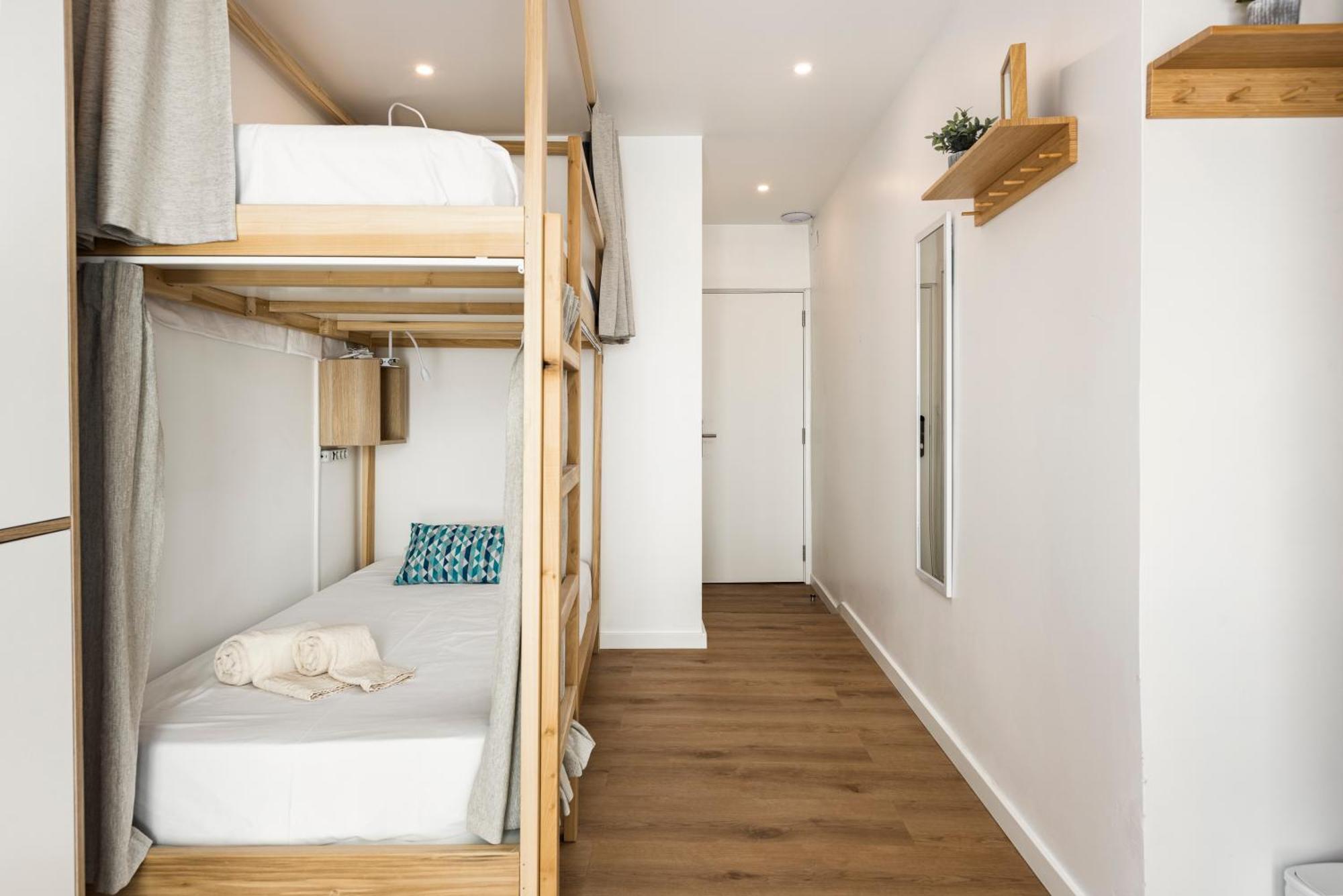 Madalena Hostel E Suites Фару Экстерьер фото