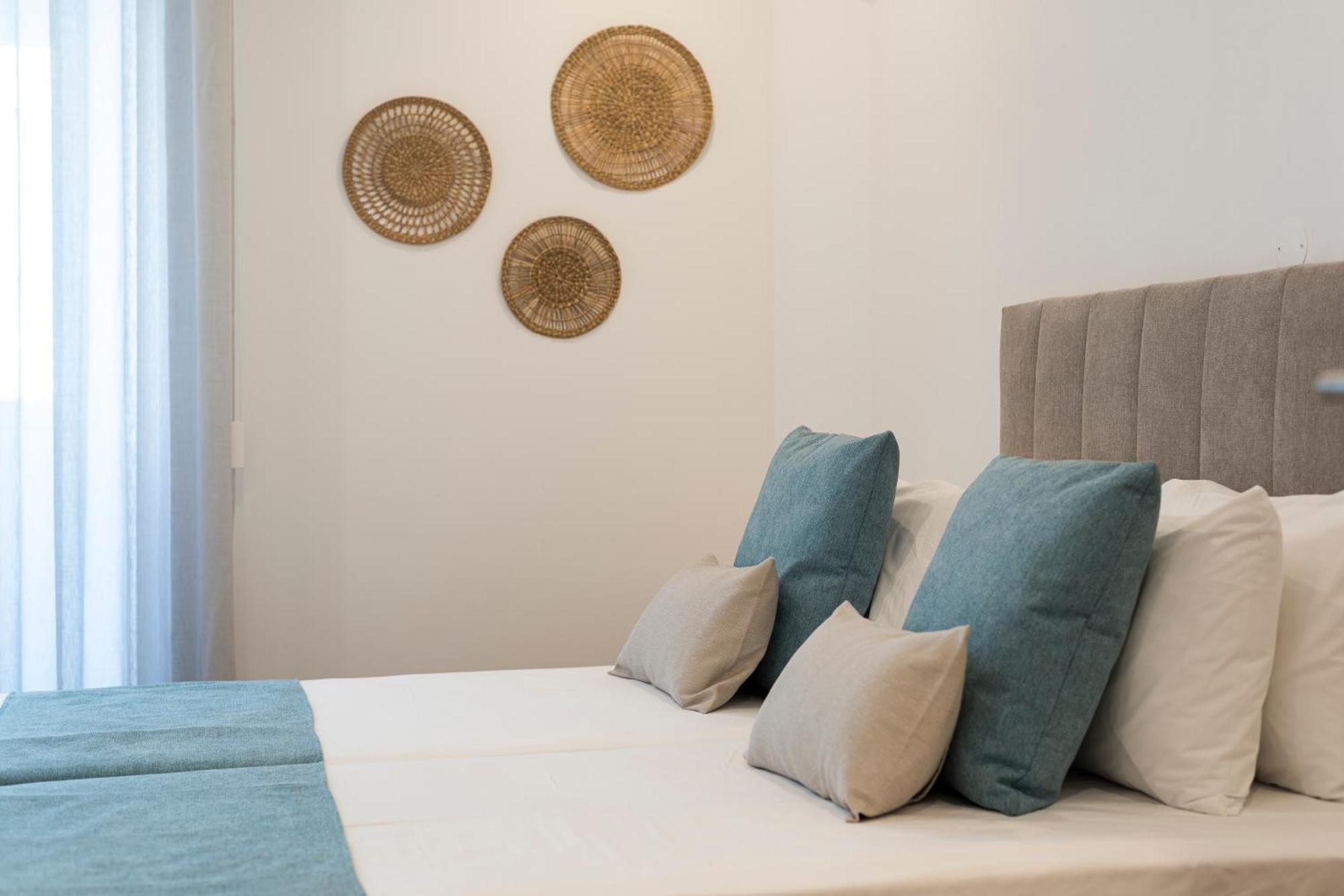 Madalena Hostel E Suites Фару Экстерьер фото
